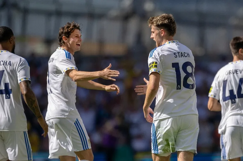 Leeds United vs Wolves Tips & Preview - Hosts to get the better of basement boys